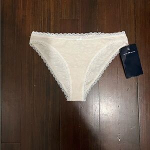 Brandy Melville Lace underwear